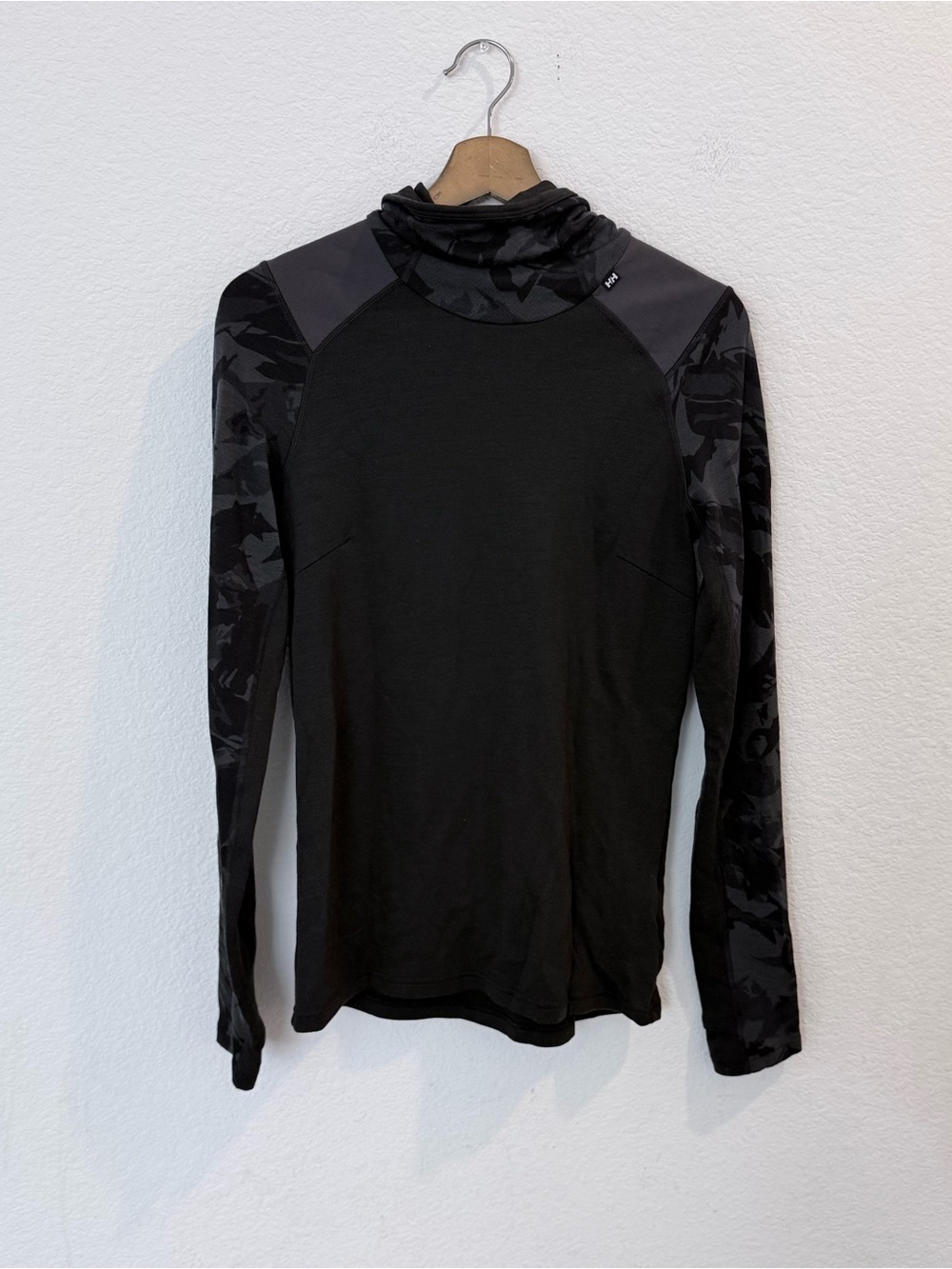 Helly Hansen- Men’s LIFA Merino Midweight Balaclava Hoodie- S
